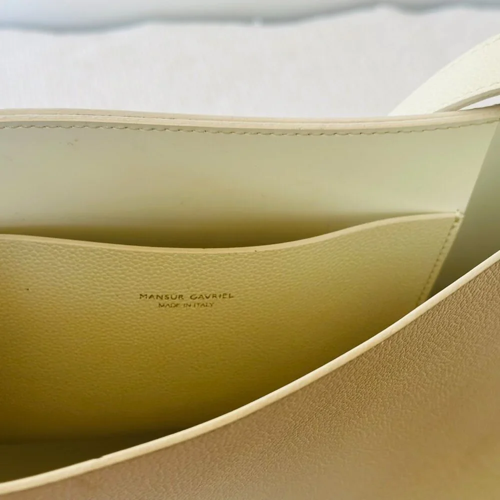 Mansur Gavriel minimalist pebbled